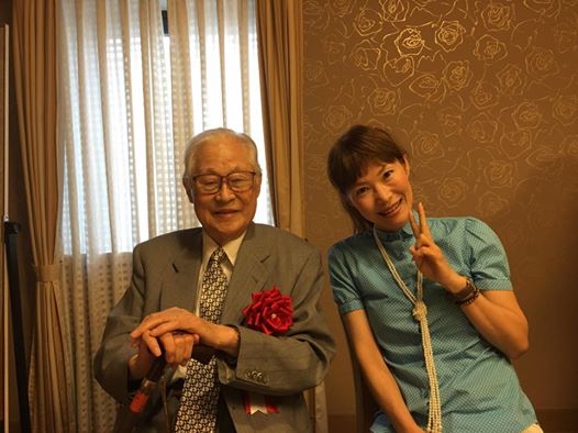 講演前の中村鋭一さんにお会いしに、控え室へ訪問しました